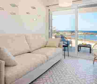 Encuentra los apartamentos en Colonia de Sant Jordi con vistas al mar y muy bien situados para unas vacaciones de playa para desconectar de la rutina