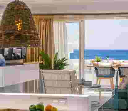 Encuentra los apartamentos en Tías con vistas al mar y muy bien situados para unas vacaciones de playa para desconectar de la rutina