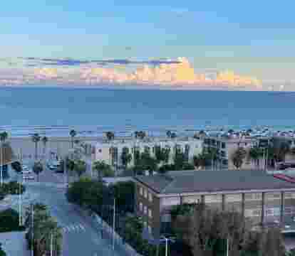 Encuentra los apartamentos en Valencia con vistas al mar y muy bien situados para unas vacaciones de playa para desconectar de la rutina