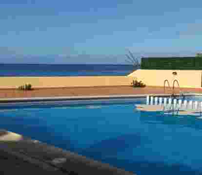 Encuentra los apartamentos en Playa Calera con vistas al mar y muy bien situados para unas vacaciones de playa para desconectar de la rutina